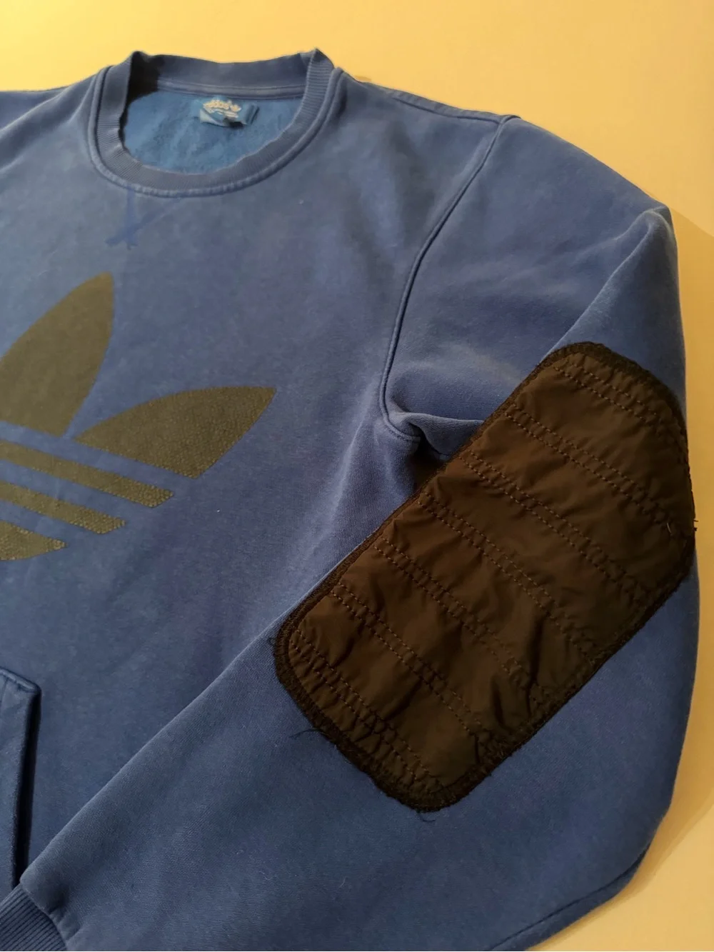 Vtg Adidas Blue Pullover Sweatshirt with Elbow Patches Trefoil Logo Mens M Faded